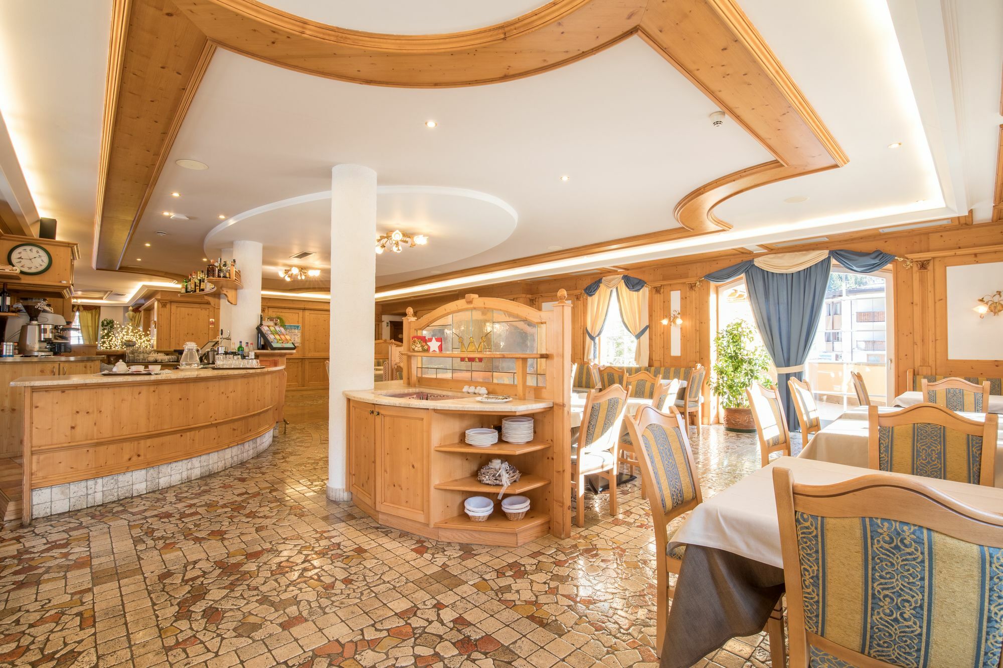 Hotel Chalet All'Imperatore Madonna di Campiglio Exterior photo